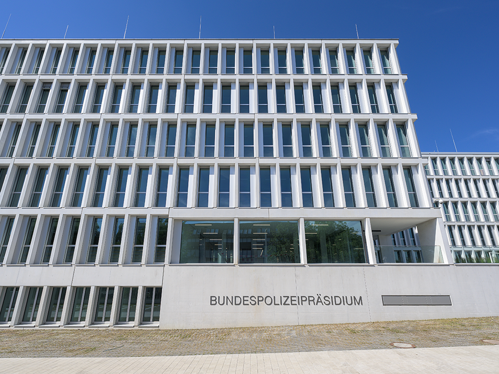 Bild: Sicht auf die Fassade.